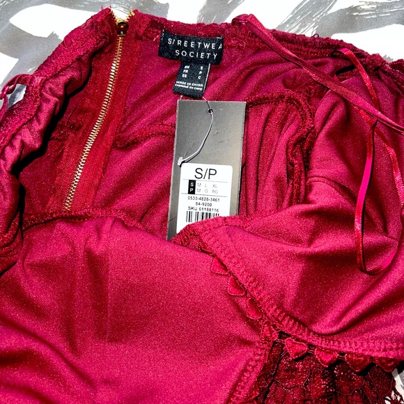 Flare Floral Burgundy Dress - Picture 3 of 3